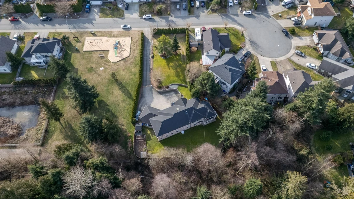 Guest Bathroom Photo of 33697 Veres Terrace, Mission, BC