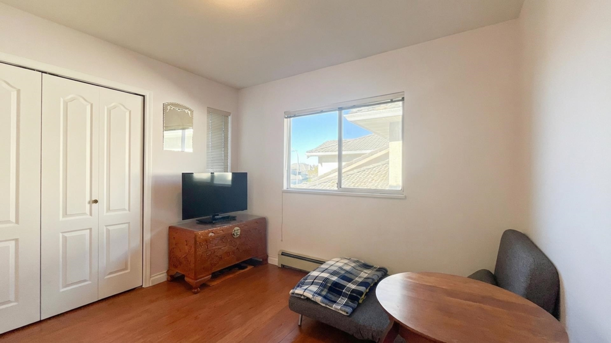 Backyard Photo of 4220 Hall Place, Richmond, BC