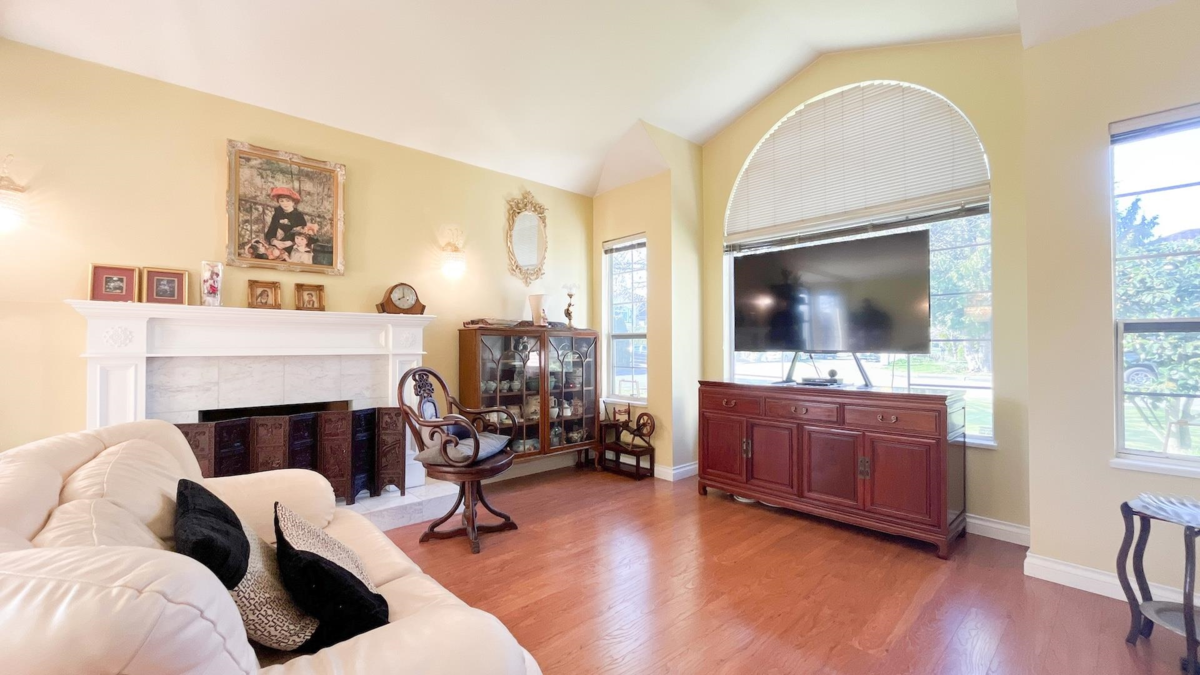 Dining Area Photo of 4220 Hall Place, Richmond, BC