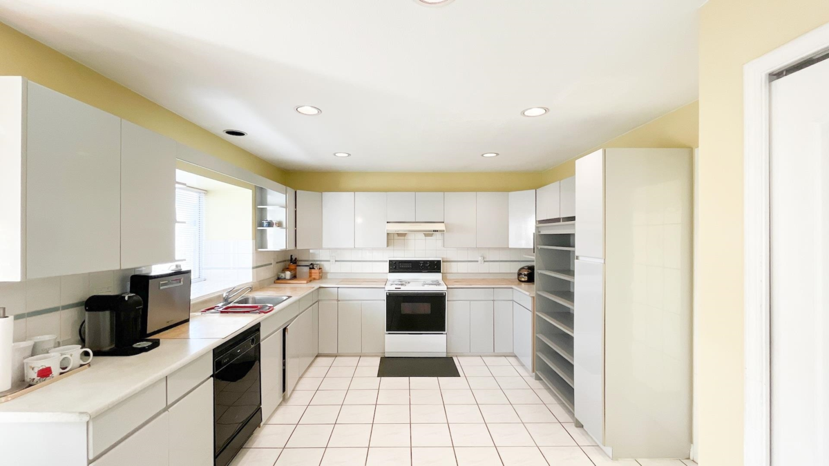 Primary Bedroom Photo of 4220 Hall Place, Richmond, BC