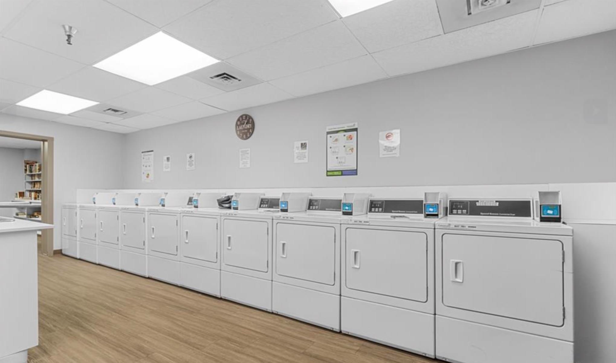 Aerial View of 608 2004 Fullerton Avenue, North Vancouver, BC