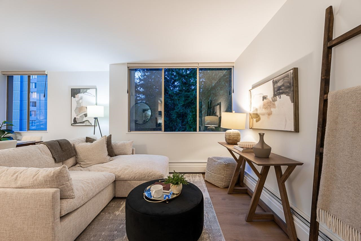 Bedroom 2 Photo of 608 2004 Fullerton Avenue, North Vancouver, BC