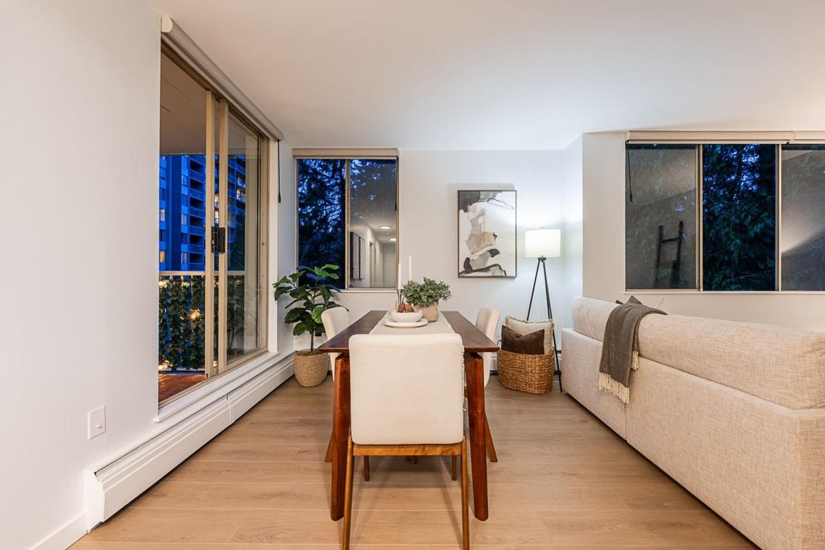 Powder Room Photo of 608 2004 Fullerton Avenue, North Vancouver, BC