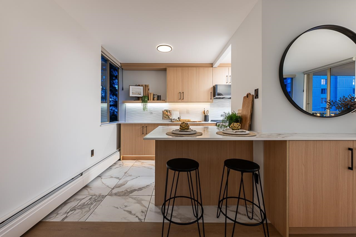 Primary Bedroom Photo of 608 2004 Fullerton Avenue, North Vancouver, BC