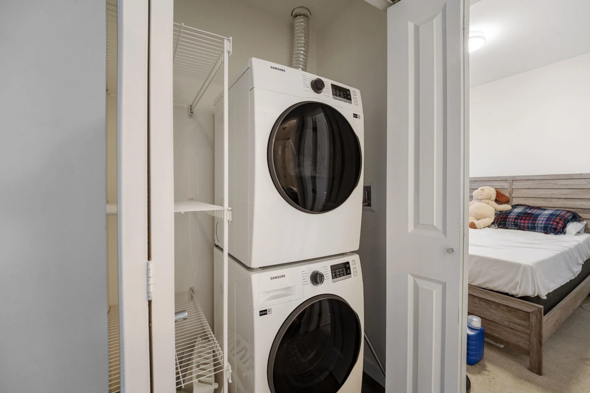 Bedroom 3 Photo of 501 15858 Fraser Highway, Surrey, BC