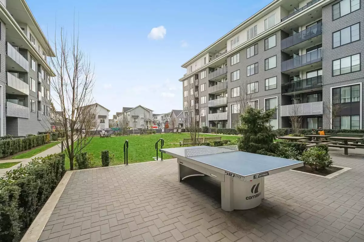 Guest Bathroom Photo of 501 15858 Fraser Highway, Surrey, BC