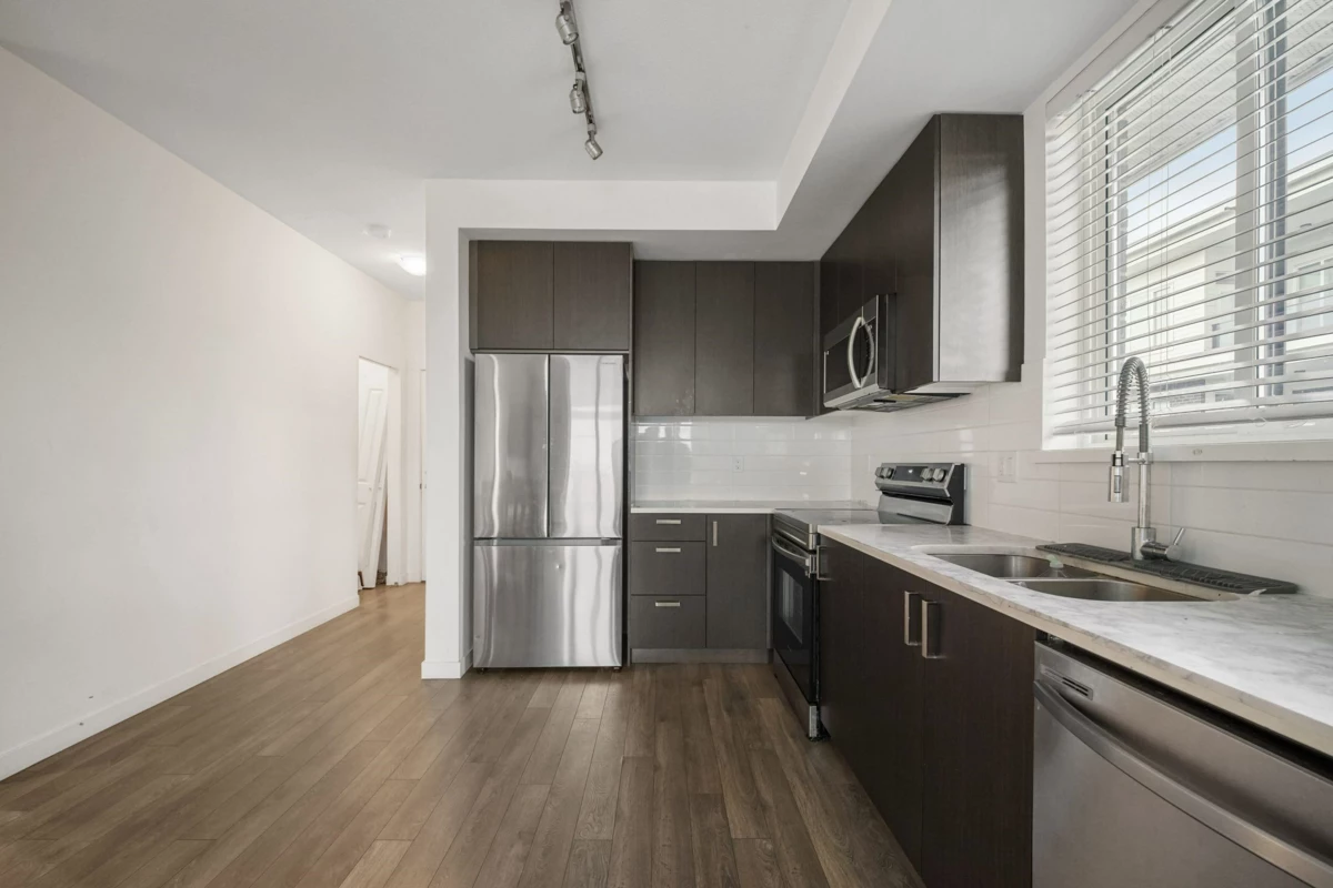 Pantry Photo of 501 15858 Fraser Highway, Surrey, BC