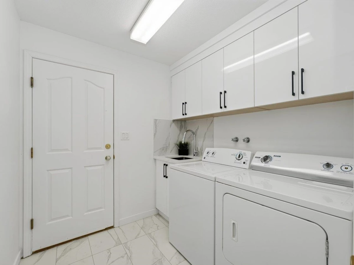 Garage Interior Photo of 12201 Northpark Crescent, Surrey, BC