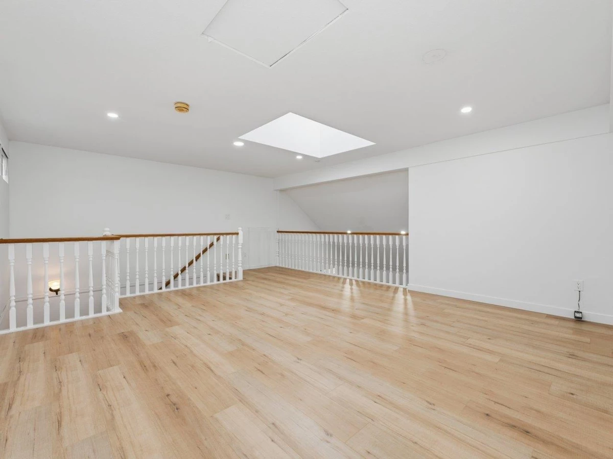 Staircase Photo of 12201 Northpark Crescent, Surrey, BC