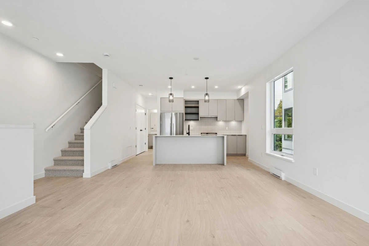 Family Room Photo of 214 921 Grant Street, Coquitlam, BC