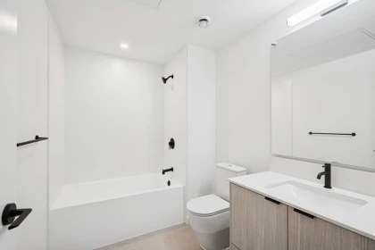 Primary Bathroom Photo of 214 921 Grant Street, Coquitlam, BC