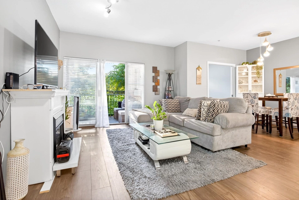 Guest Bathroom Photo of 209 2488 Kelly Avenue, Port Coquitlam, BC