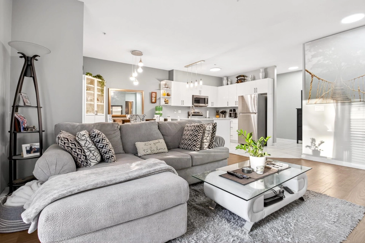 Primary Bathroom Photo of 209 2488 Kelly Avenue, Port Coquitlam, BC