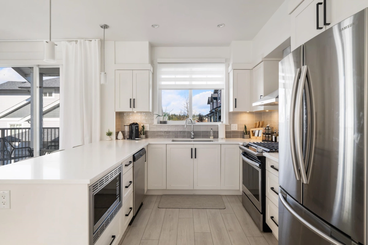 Guest Bathroom Photo of 44 6188 141 Street, Surrey, BC