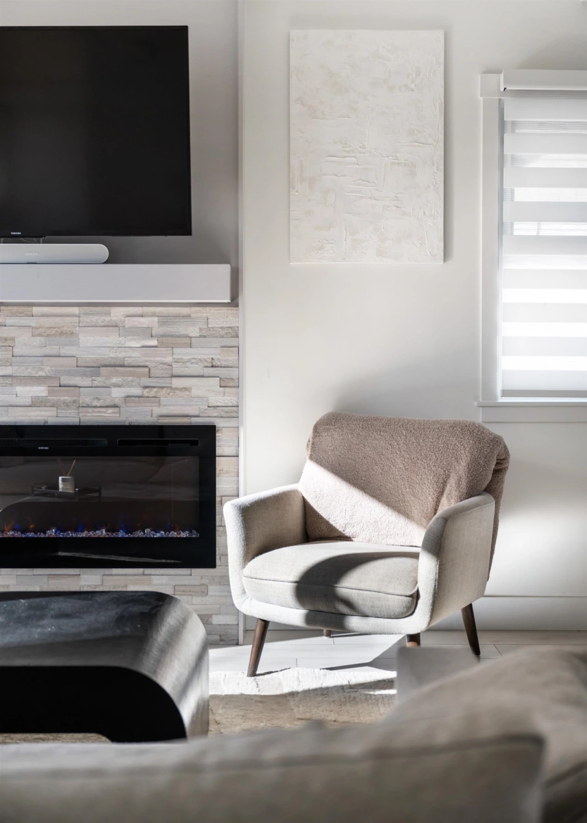 Kitchen Island Photo of 44 6188 141 Street, Surrey, BC