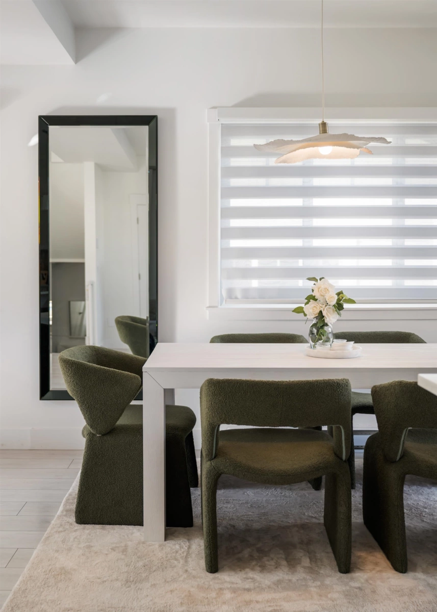 Walk-In Closet Photo of 44 6188 141 Street, Surrey, BC