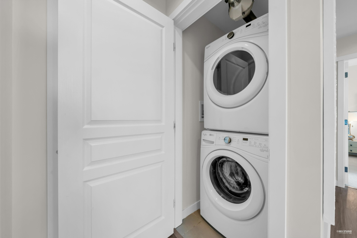 Loft / Bonus Room Photo of 2404 3096 Windsor Gate, Coquitlam, BC