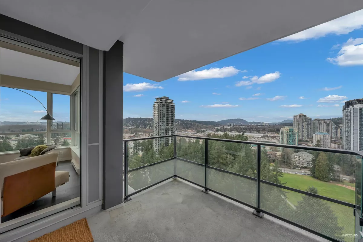 Walk-In Closet Photo of 2404 3096 Windsor Gate, Coquitlam, BC
