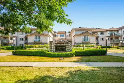 115 22150 48 Avenue, Langley, BC, Langley — Apartment/Condo for sale