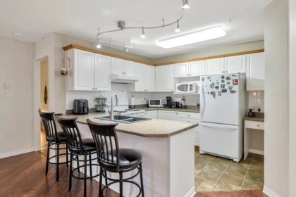 Kitchen Island Photo of 115 22150 48 Avenue, Langley, BC