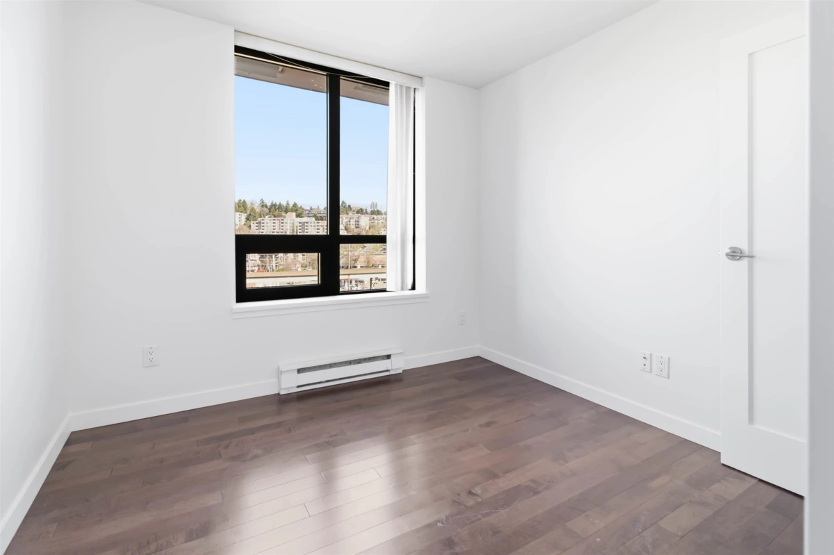 Hallway Photo of 601 1 Renaissance Square, New Westminster, BC