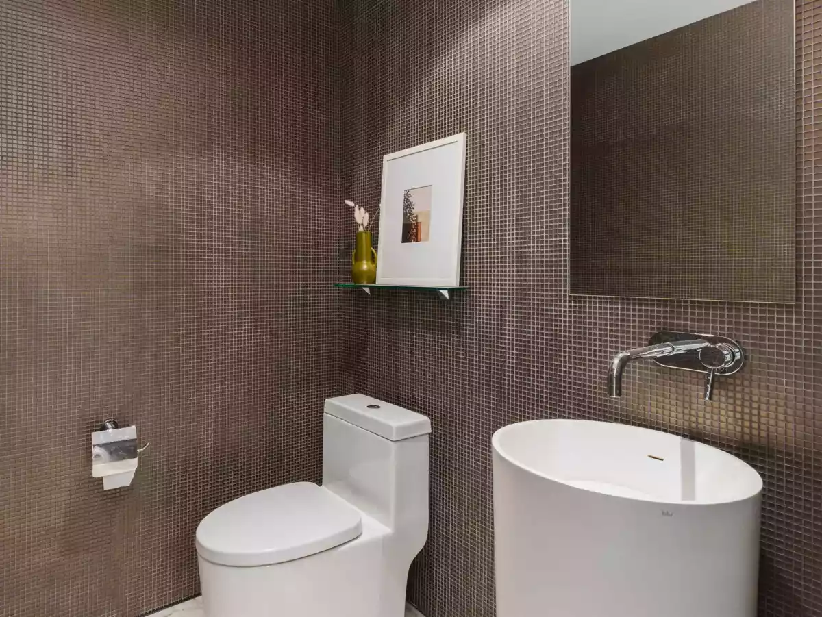 Backyard Photo of 801 221 Union Street, Vancouver, BC