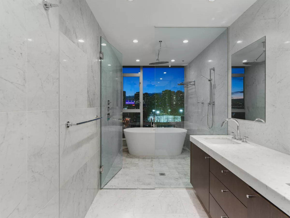 Garage Interior Photo of 801 221 Union Street, Vancouver, BC