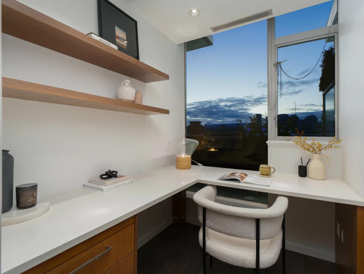 Staircase Photo of 801 221 Union Street, Vancouver, BC