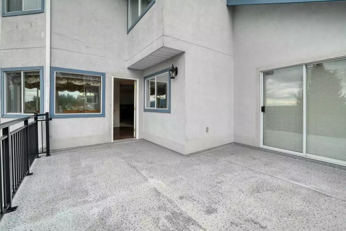 Community Amenities Photo (Clubhouse) of 8 Greystone Place, Port Moody, BC