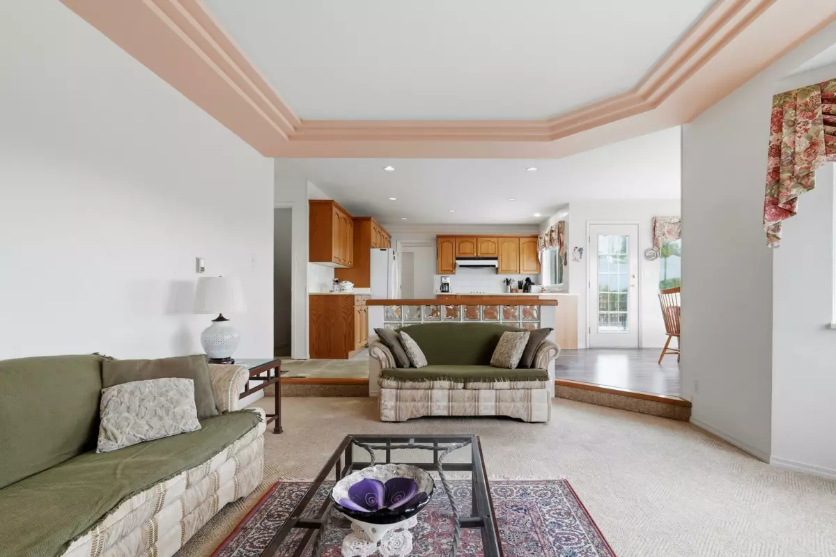 Family Room Photo of 8 Greystone Place, Port Moody, BC