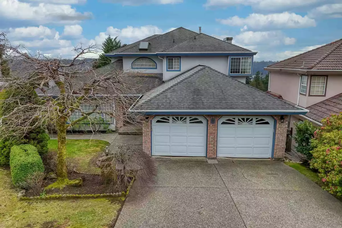 Front Yard Photo of 8 Greystone Place, Port Moody, BC