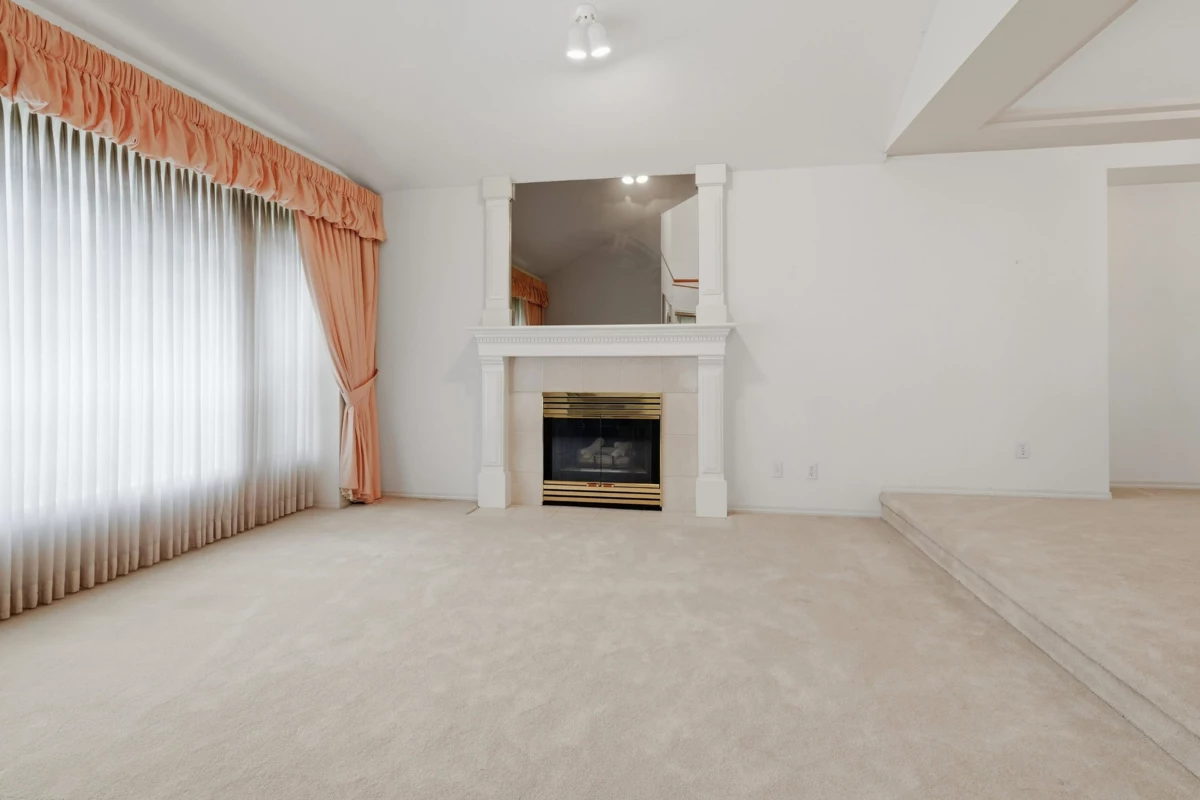 Garage Interior Photo of 8 Greystone Place, Port Moody, BC
