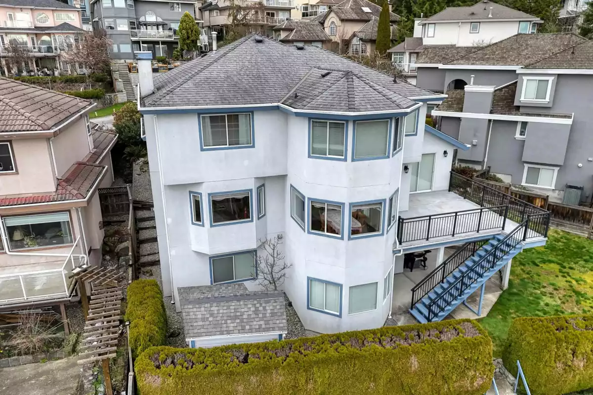 Outdoor Kitchen Photo of 8 Greystone Place, Port Moody, BC