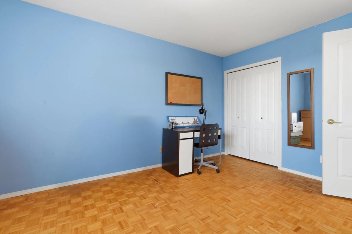 Powder Room Photo of 8 Greystone Place, Port Moody, BC