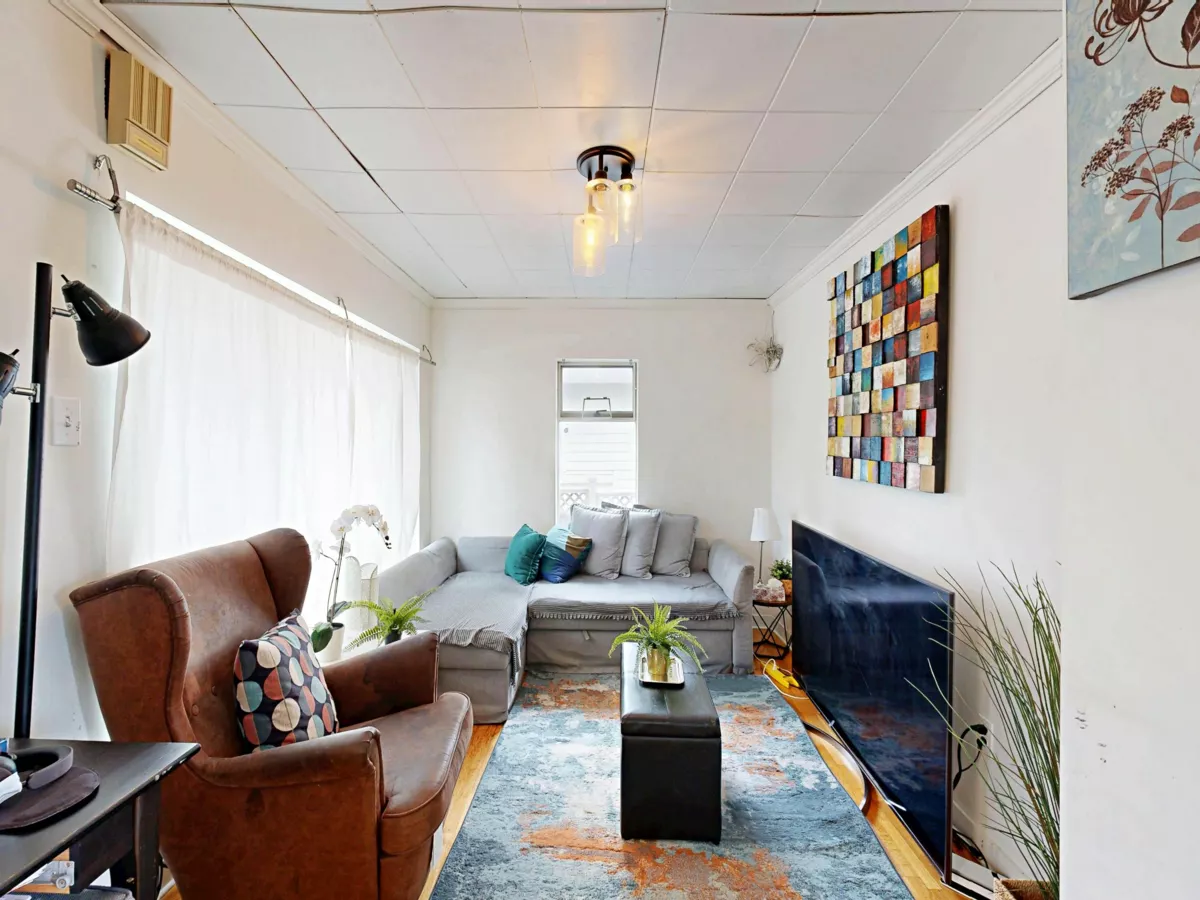 Family Room Photo of 1504 160 Street, Surrey, BC