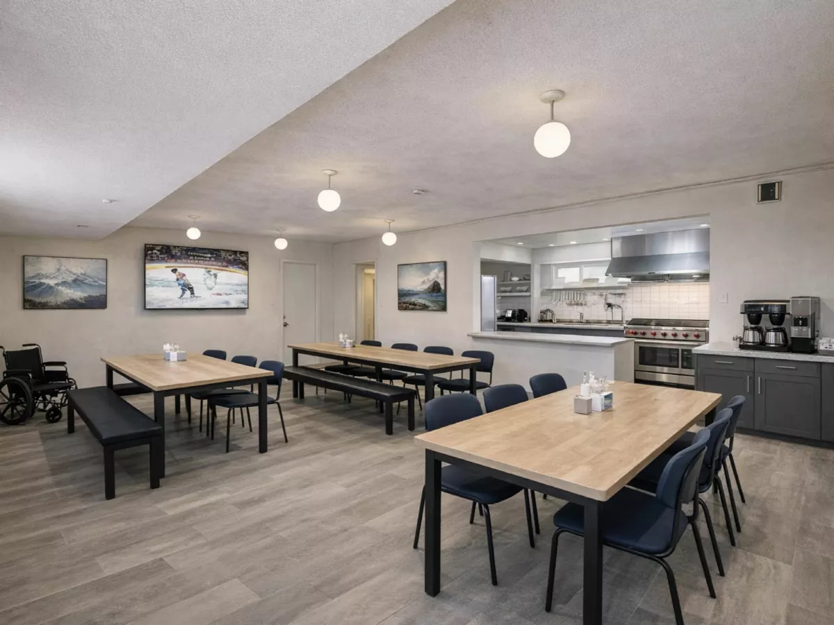 Kitchen Island Photo of 1504 160 Street, Surrey, BC