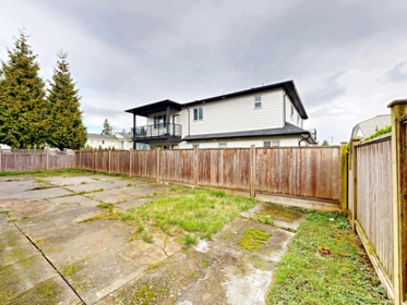 Mudroom Photo of 1504 160 Street, Surrey, BC