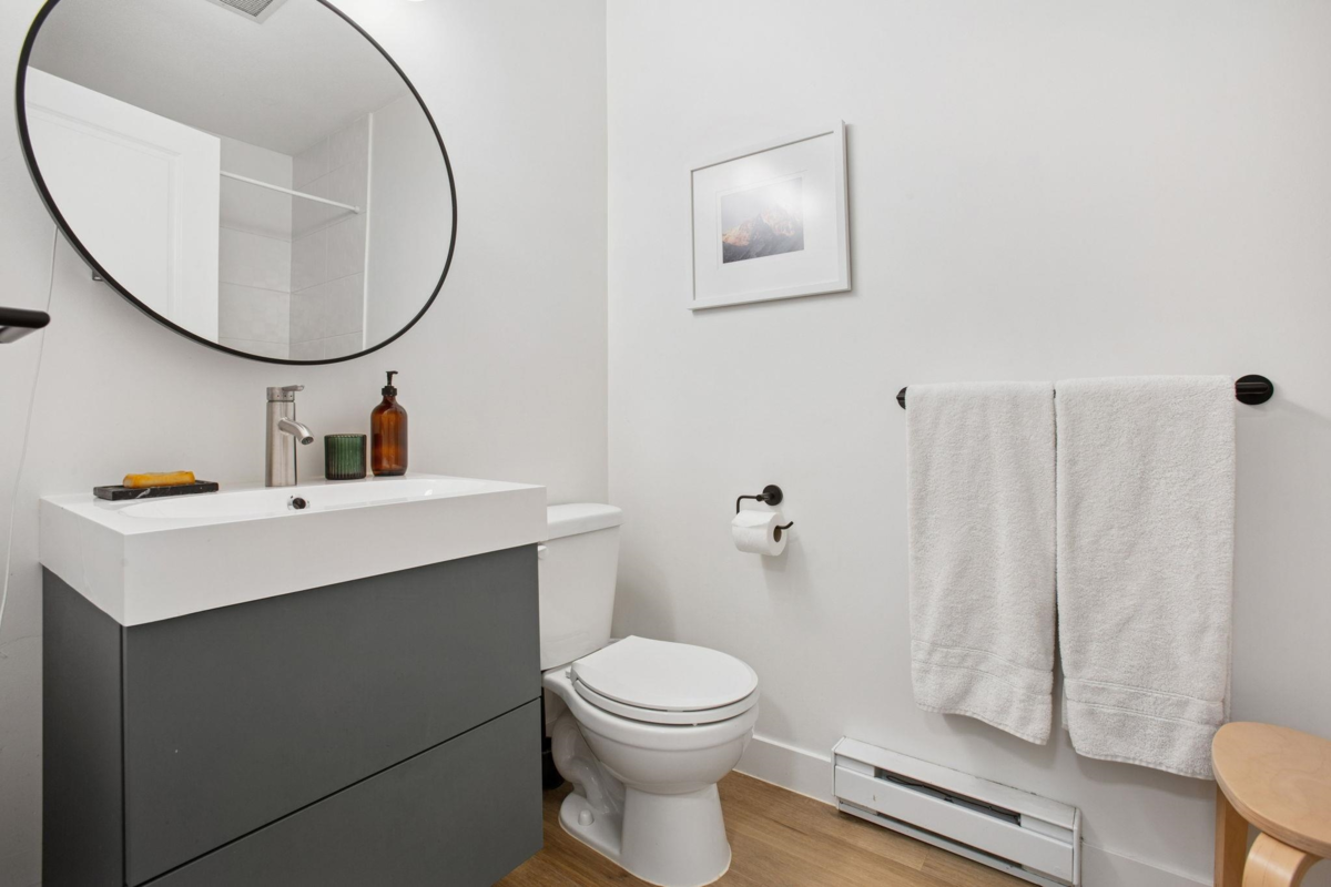 Breakfast Nook Photo of 308 688 E 17th Avenue, Vancouver, BC