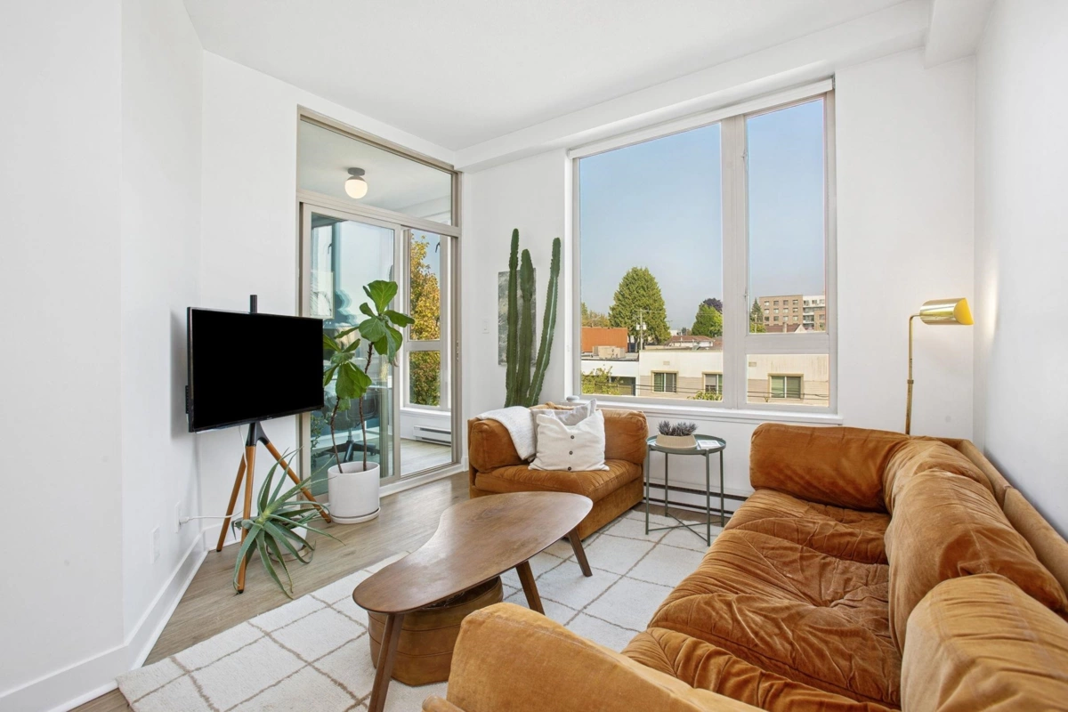 Dining Area Photo of 308 688 E 17th Avenue, Vancouver, BC