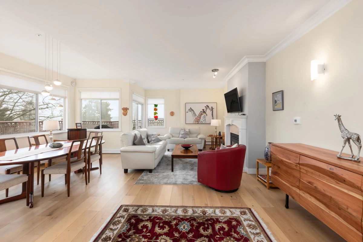 Hallway Photo of 402 1300 Hunter Road, Delta, BC