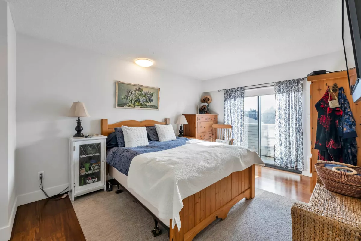 Hallway Photo of 5190 Westminster Avenue, Delta, BC