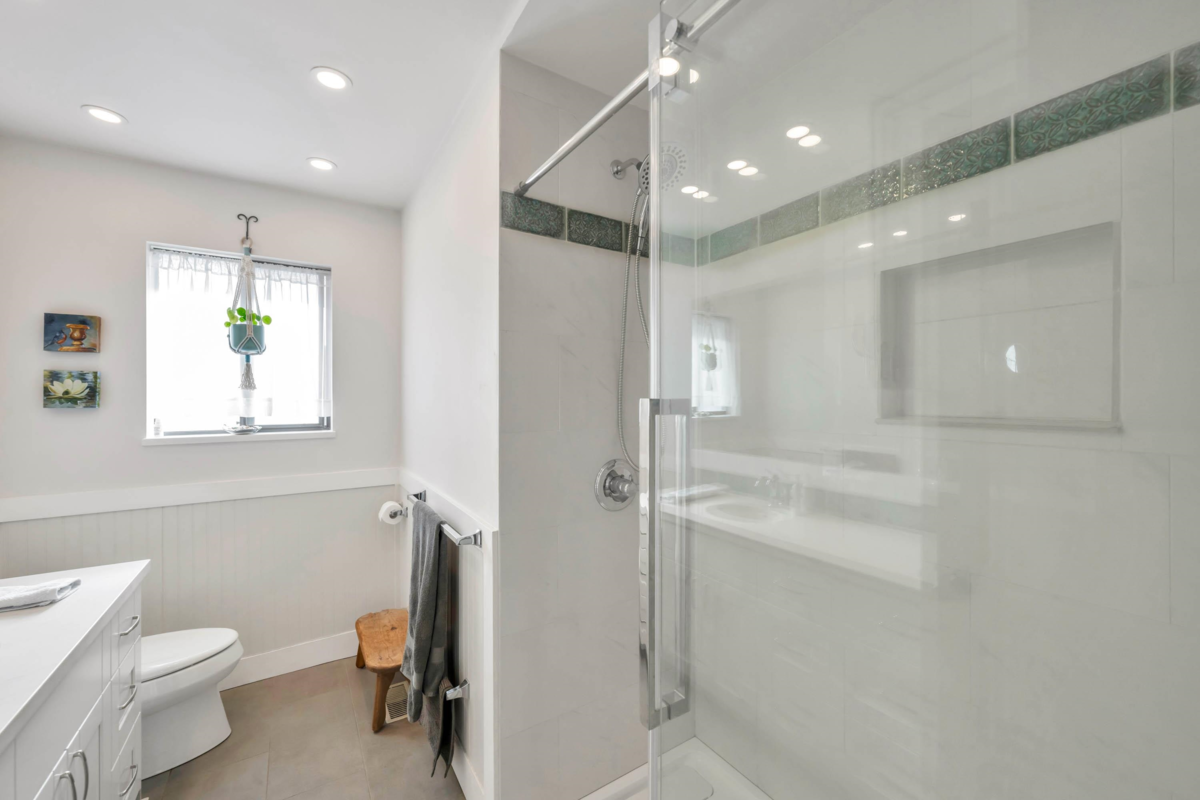 Mudroom Photo of 5190 Westminster Avenue, Delta, BC