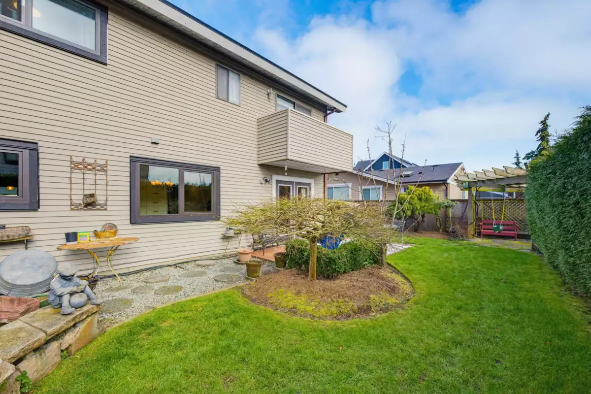 Outdoor Deck Photo of 5190 Westminster Avenue, Delta, BC