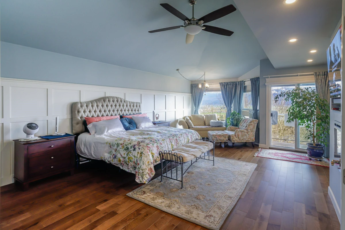 Hallway Photo of 2608 Stonecroft Drive, Abbotsford, BC