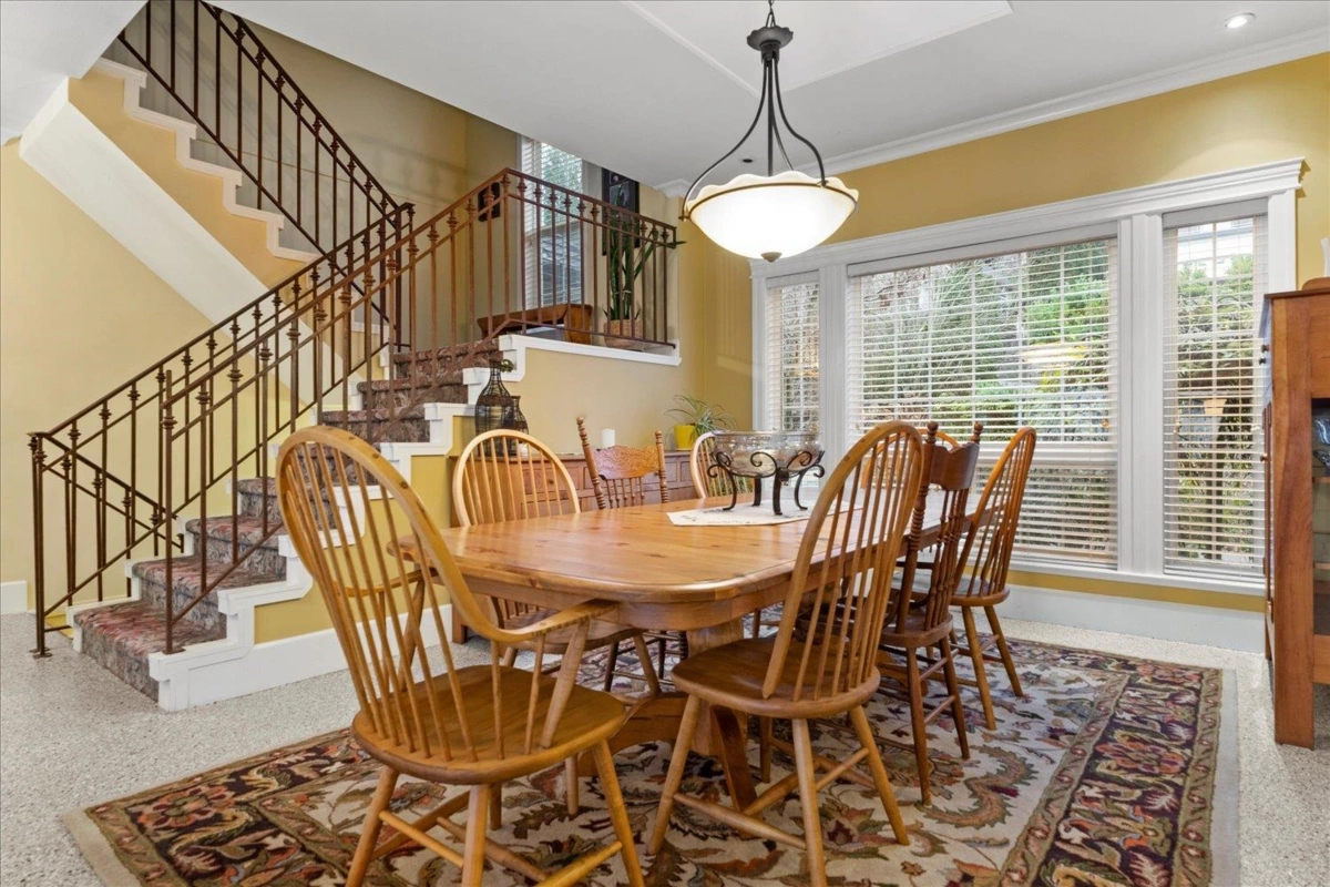 Primary Bathroom Photo of 2608 Stonecroft Drive, Abbotsford, BC