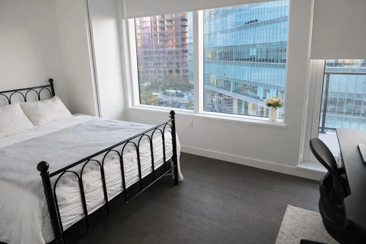 Family Room Photo of 805 620 Cardero Street, Vancouver, BC
