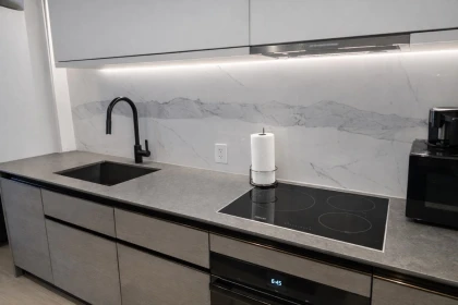 Kitchen Island Photo of 805 620 Cardero Street, Vancouver, BC