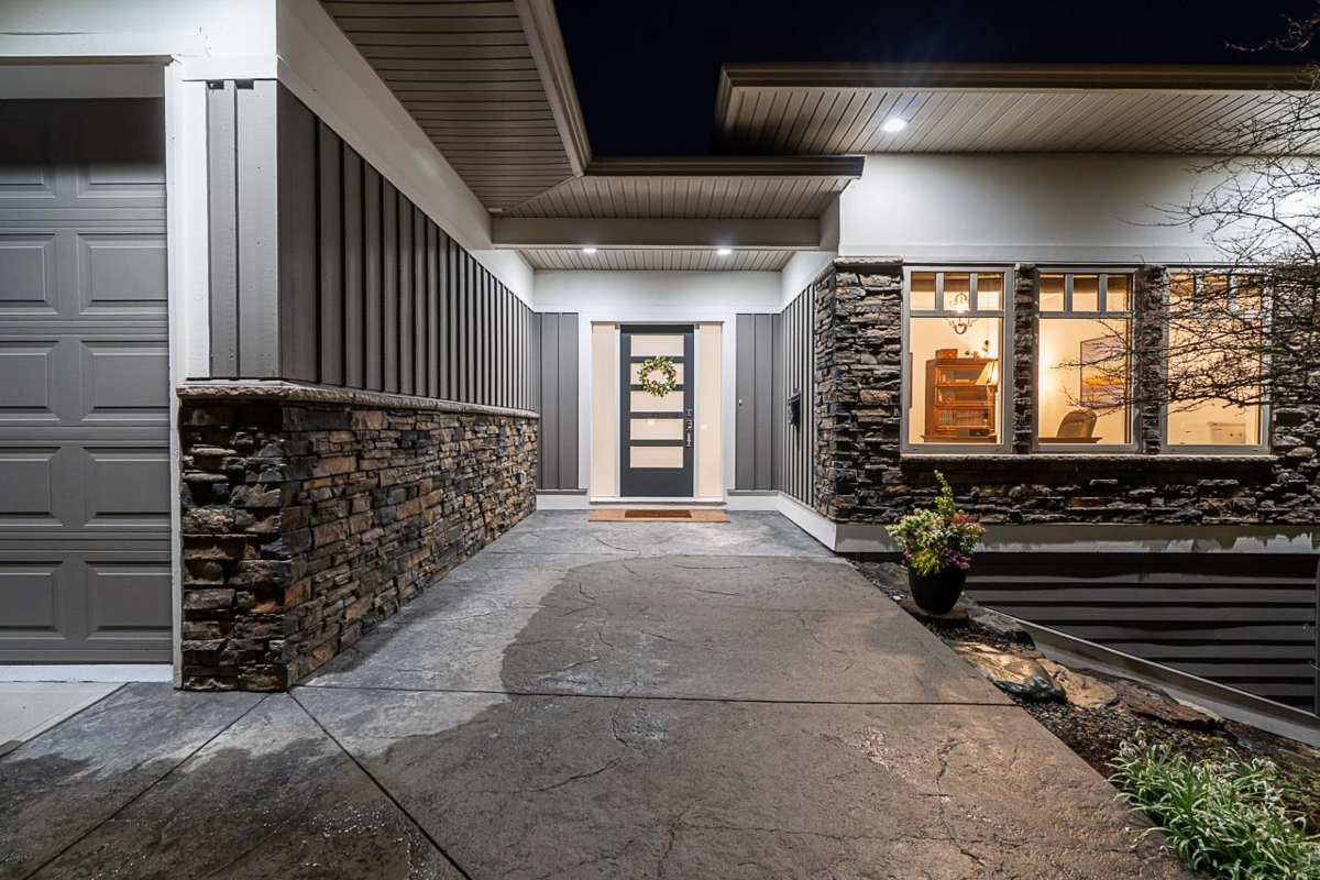 Fitness Center Photo Near 111 51075 Falls Court, Chilliwack, BC