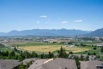 111 51075 Falls Court, Chilliwack, BC, Chilliwack — Single Family Residence for sale