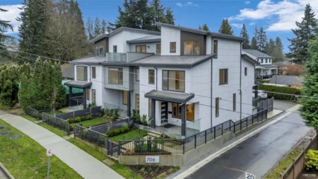 Garden / Landscaping Photo of 102 706 Smith Avenue, Coquitlam, BC